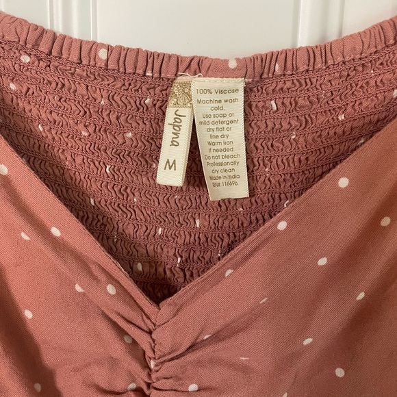 Japna Women's Mauve Viscose V-Neck Polka Dot Ruffle Cap Sleeve Peplum Top Size M - Picture 2 of 6